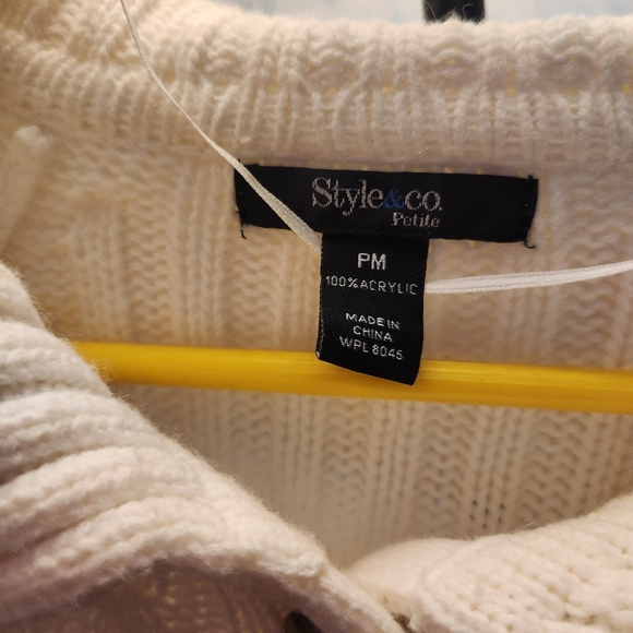 Sweater - Picture 2 of 4